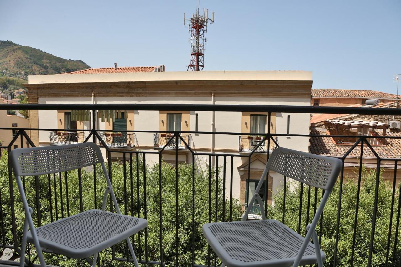 Sunny Flat - Self Apartments Cefalù Exteriör bild